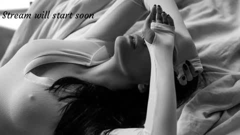 Elli online show from 10-11-25, 10:36