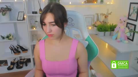 Snapshot of _eliizabeth__ chatting on 12-09-24, 03:50 Lizzy online show from 12-09-24, 03:50