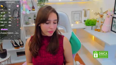 Snapshot of _eliizabeth__ chatting on 12-16-24, 09:41 Lizzy online show from 12-16-24, 09:41