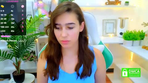 Snapshot of _eliizabeth__ chatting on 01-21-25, 03:26 Lizzy online show from 01-21-25, 03:26
