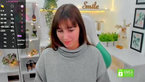 Snapshot of _eliizabeth__ chatting on 02-17-25, 02:09 Lizzy online show from 02-17-25, 02:09
