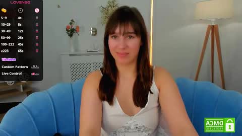 Snapshot of _eliizabeth__ chatting on 02-21-25, 01:11 Lizzy online show from 02-21-25, 01:11