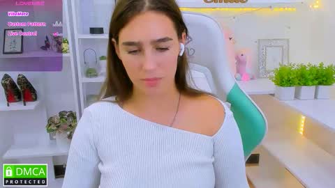 Snapshot of _eliizabeth__ chatting on 09-08-25, 09:58 Lizzy online show from 09-08-25, 09:58