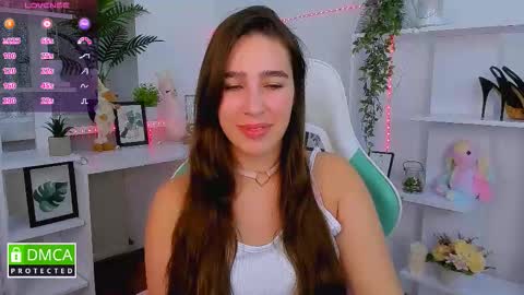 Snapshot of _eliizabeth__ chatting on 10-17-25, 08:55 Lizzy online show from 10-17-25, 08:55