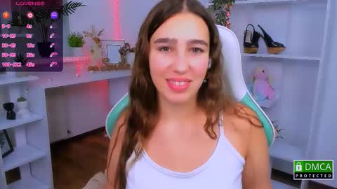 Snapshot of _eliizabeth__ chatting on 11-12-25, 11:47 Lizzy online show from 11-12-25, 11:47