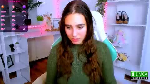 Snapshot of _eliizabeth__ chatting on 11-29-25, 10:13 Lizzy online show from 11-29-25, 10:13