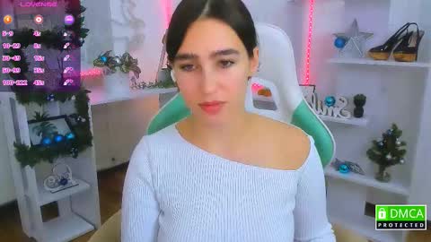 Lizzy  online show from 12-21-25, 09:22