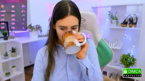 Lizzy  online show from 01-17-26, 10:13