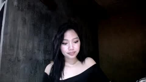 Snapshot of _ellevivien chatting on 07-11-26, 05:59 Elle online show from 07-11-26, 05:59