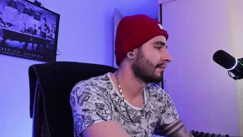 Snapshot of _elon_coxx_ chatting on 02-01-25, 04:56 - online show from 02-01-25, 04:56