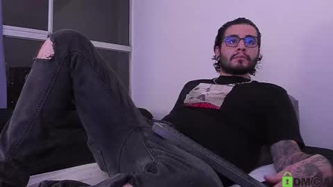 Snapshot of _elon_coxx_ chatting on 10-30-25, 03:52 - online show from 10-30-25, 03:52