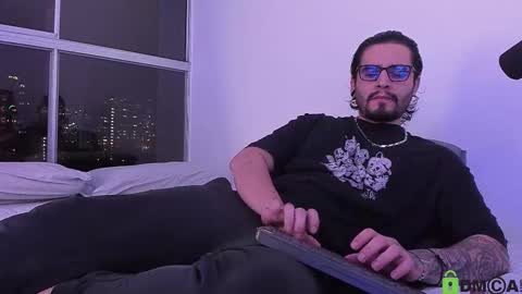 Snapshot of _elon_coxx_ chatting on 11-13-25, 11:25 - online show from 11-13-25, 11:25