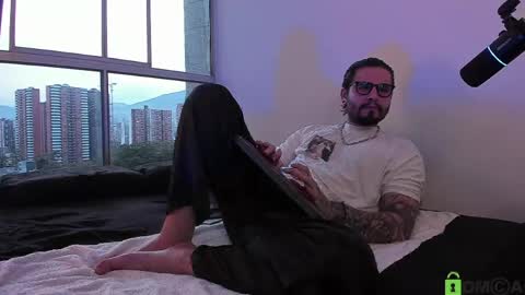  -         online show from 04-12-26, 10:59