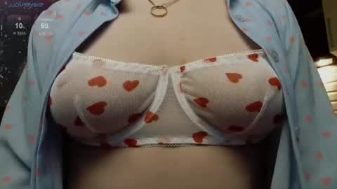 chloue and Gretta online show from 06-17-26, 07:48