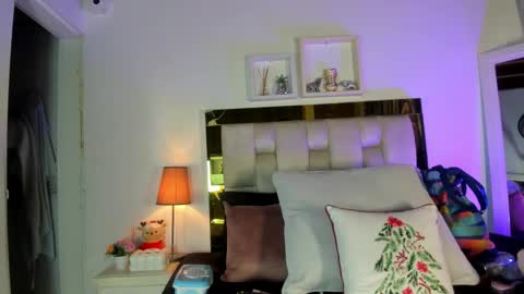 Isabella online show from 01-07-26, 12:07