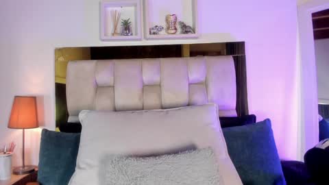 Isabella online show from 04-07-26, 12:16