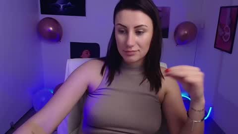 Emma online show from 02-19-25, 04:11