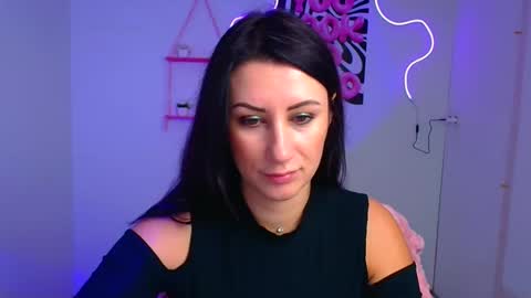 Emma online show from 10-10-25, 06:23