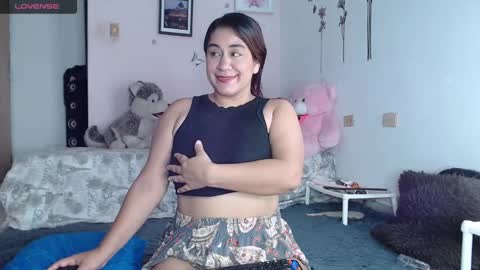 Emily Valencia online show from 12-31-24, 05:11