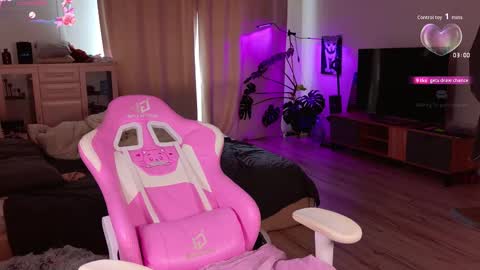 Mia  online show from 09-13-25, 05:29