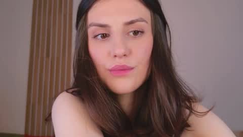 Snapshot of _esmeraldiyaa_ chatting on 03-04-26, 06:14 _esmeraldiyaa_ online show from 03-04-26, 06:14