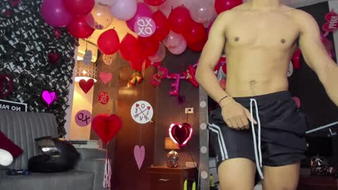 Snapshot of _eufrates_ chatting on 02-08-25, 04:04 EUFRATES online show from 02-08-25, 04:04