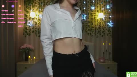 Snapshot of _eva_lee chatting on 04-27-26, 01:20 Alice online show from 04-27-26, 01:20
