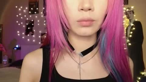 Snapshot of _eve____ chatting on 02-24-26, 02:20 EveEva online show from 02-24-26, 02:20