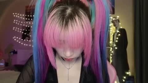 Snapshot of _eve____ chatting on 02-25-26, 02:54 EveEva online show from 02-25-26, 02:54