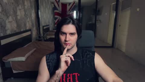 Snapshot of _fatrabbit chatting on 12-04-24, 02:37 Keanu online show from 12-04-24, 02:37