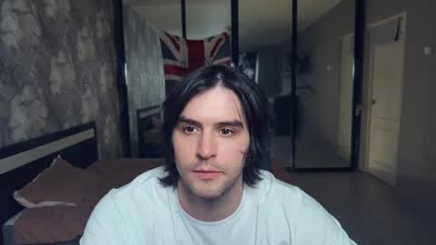 Snapshot of _fatrabbit chatting on 10-27-25, 01:15 Keanu online show from 10-27-25, 01:15