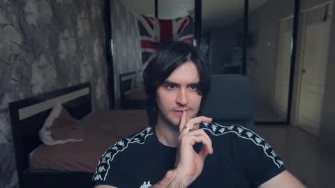 Snapshot of _fatrabbit chatting on 11-11-25, 01:11 Keanu online show from 11-11-25, 01:11