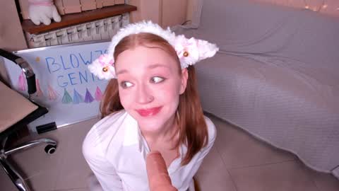 Snapshot of _fieryflash_ chatting on 01-19-25, 05:28 Lola 3 online show from 01-19-25, 05:28