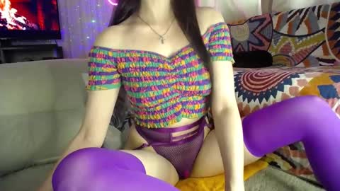 Snapshot of _fire_bird_ chatting on 02-11-25, 05:47 Monica online show from 02-11-25, 05:47