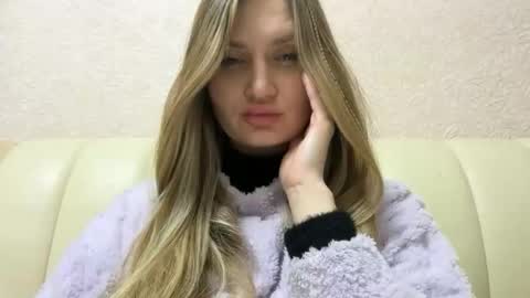  Flora  online show from 01-16-26, 10:03