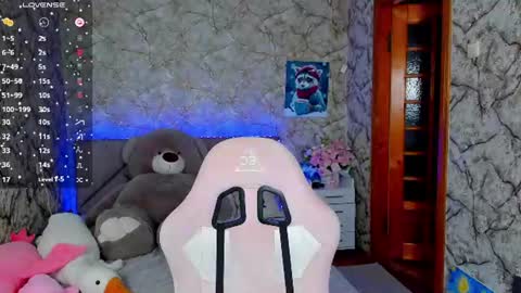 Snapshot of _flowersweet_ chatting on 07-19-26, 06:22 Kate online show from 07-19-26, 06:22