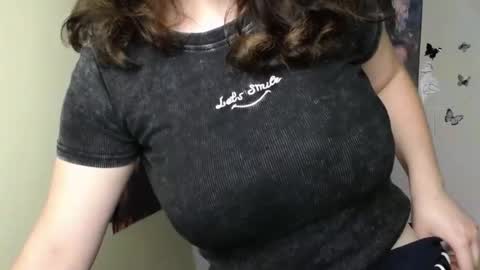 Snapshot of _foxy_lady chatting on 07-22-26, 06:32 Alice online show from 07-22-26, 06:32