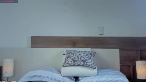  fullmoon online show from 11-18-25, 08:02