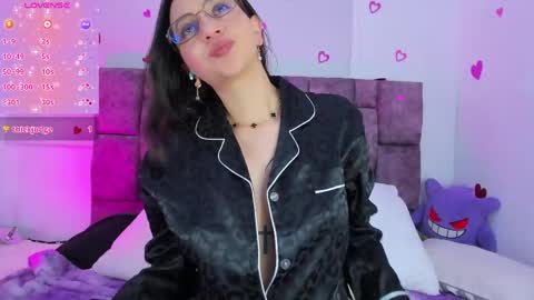 Gabby online show from 04-21-26, 04:01