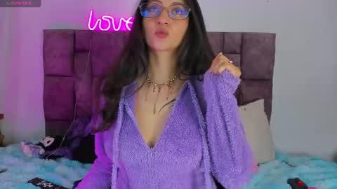 Snapshot of _gabbyx_ chatting on 06-09-26, 01:56 Gabby online show from 06-09-26, 01:56