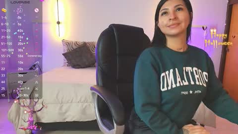 Snapshot of _gaby1 chatting on 10-18-25, 11:33 Juliana Gaby Kloe online show from 10-18-25, 11:33