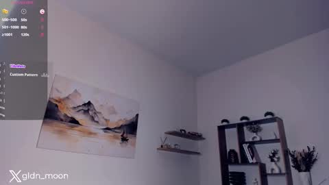 Snapshot of _golden_moon_ chatting on 02-26-25, 02:15 Rina online show from 02-26-25, 02:15