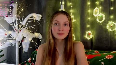 Snapshot of _green_green_ chatting on 12-27-24, 04:15 Milly online show from 12-27-24, 04:15