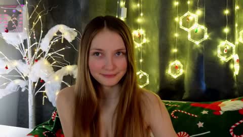 Snapshot of _green_green_ chatting on 12-30-24, 07:37 Milly online show from 12-30-24, 07:37