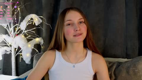 Snapshot of _green_green_ chatting on 01-06-25, 04:26 Milly online show from 01-06-25, 04:26