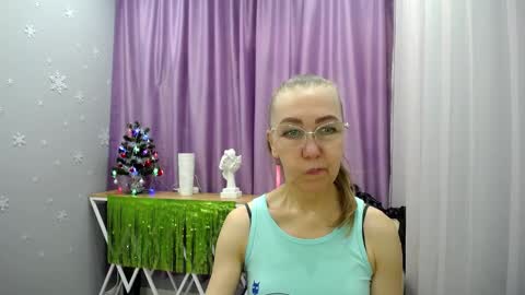 _greybunny_ online show from 12-25-24, 10:28