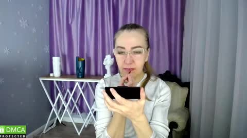 _greybunny_ online show from 01-23-25, 08:04