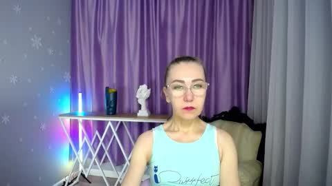 _greybunny_ online show from 09-15-25, 08:25