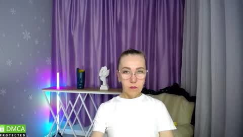 _greybunny_ online show from 09-21-25, 11:12