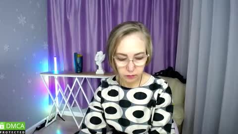 _greybunny_ online show from 10-12-25, 10:25